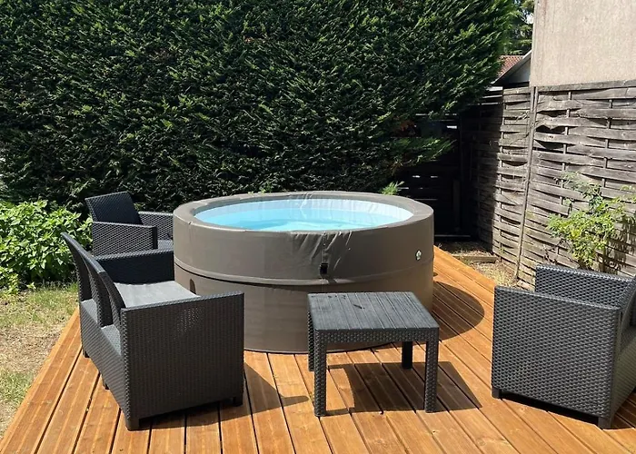 Grande Maison 6 Vakantiehuis Marmande